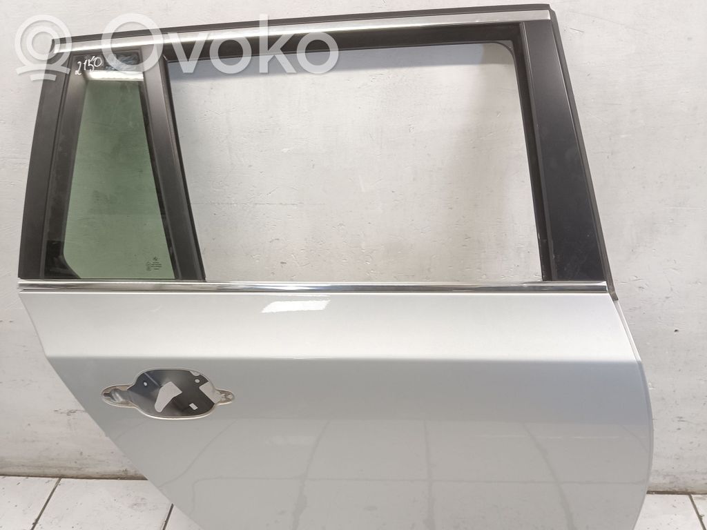 Rear door