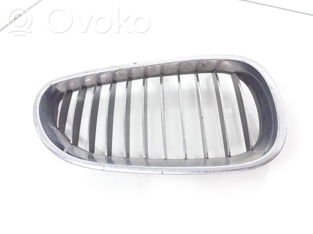 BMW 5 E60 E61 Front bumper upper radiator grill 