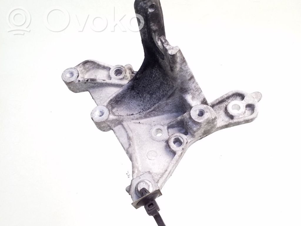 Ford Mondeo MK IV Supporto di montaggio del motore (usato) 