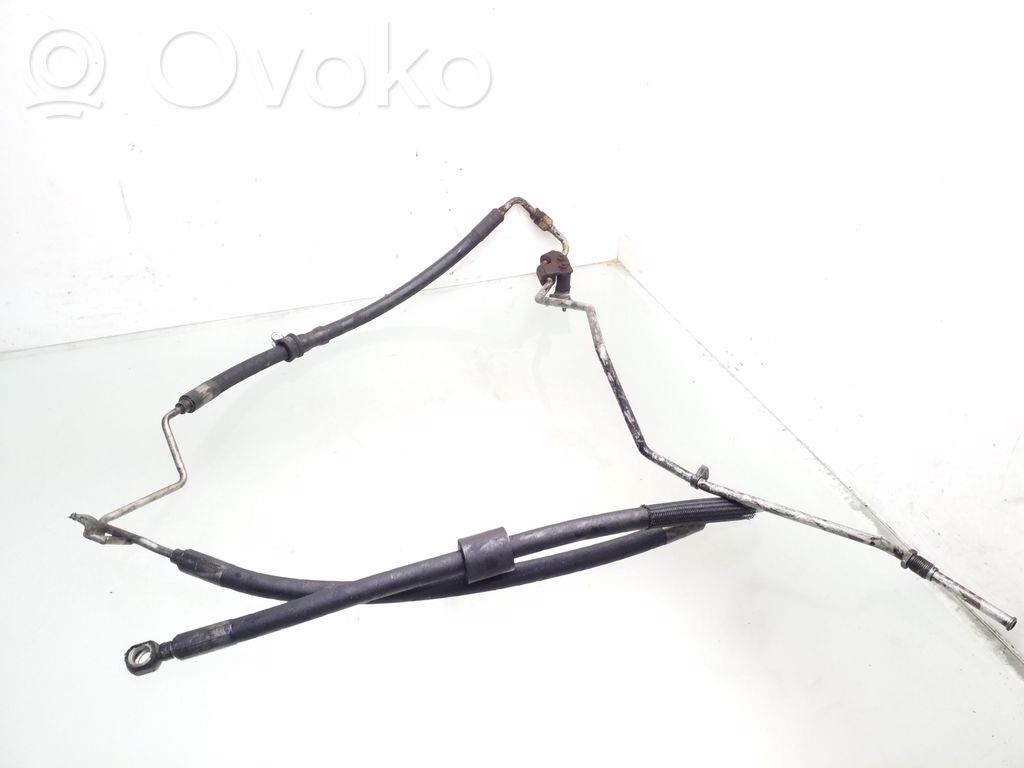 BMW 5 E60 E61 Ohjaustehostimen letkusto 