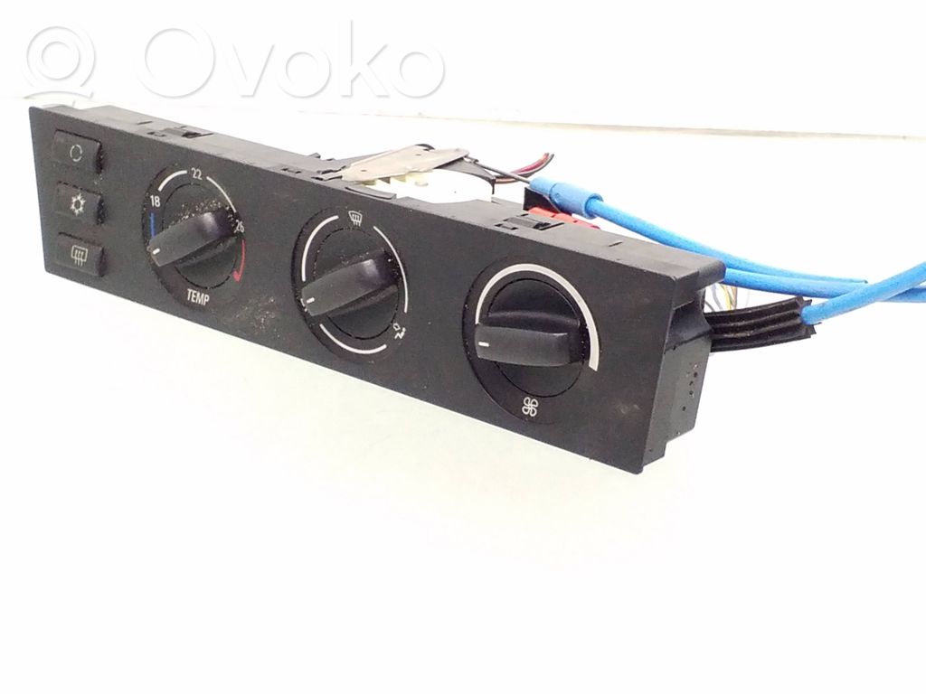BMW 5 E39 Climate control unit 