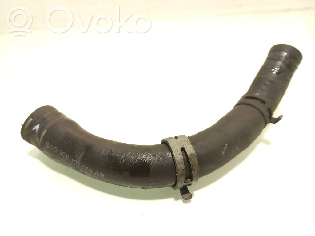 Volkswagen Tiguan Engine coolant pipe/hose 