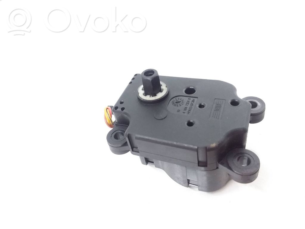 BMW 1 E81 E87 Oro sklendės varikliukas 