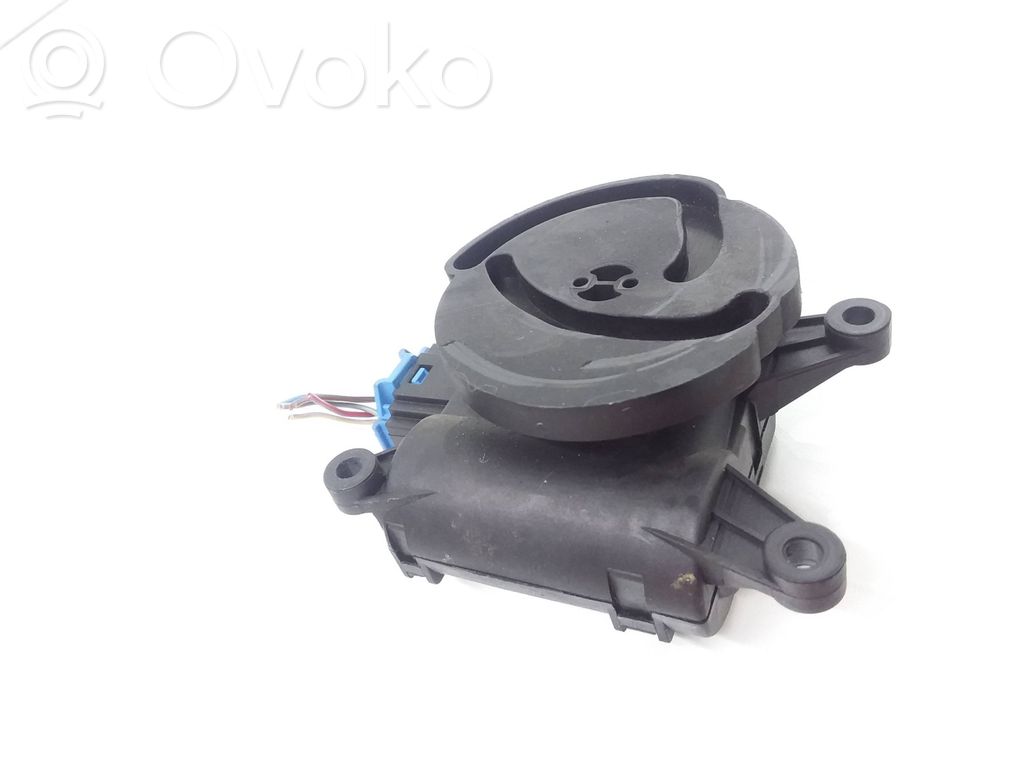 Audi A4 S4 B6 8E 8H Motor/actuator clapetă aer 