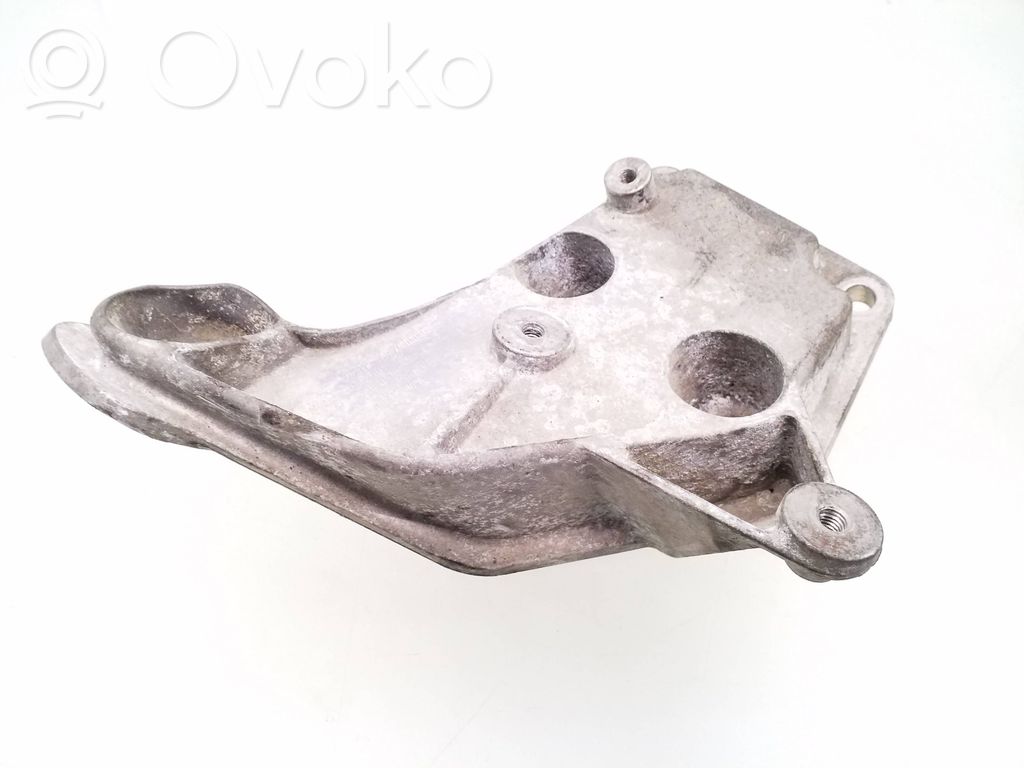 BMW 3 E90 E91 Engine mounting bracket 