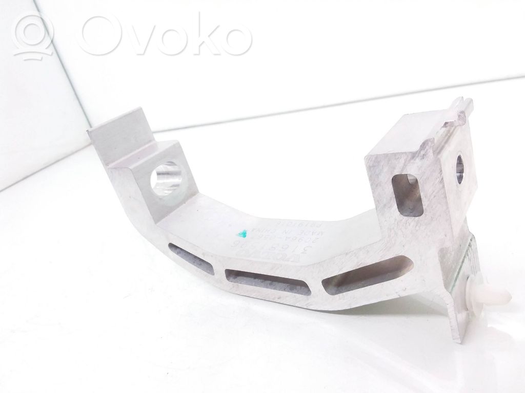 Engine mounting bracket   31681596,P9191016,2096A0567