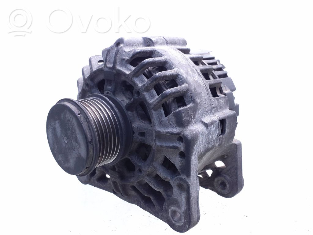 Volkswagen Golf V Generatore/alternatore 