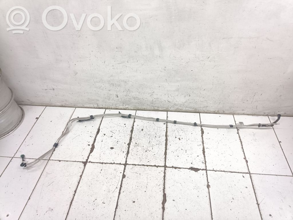 Przewód paliwa   L8B29S284DD,L8B29D280AB