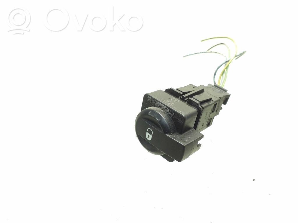 Citroen C4 I Central locking switch button 