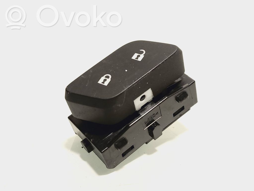 Opel Astra K Central locking switch button 