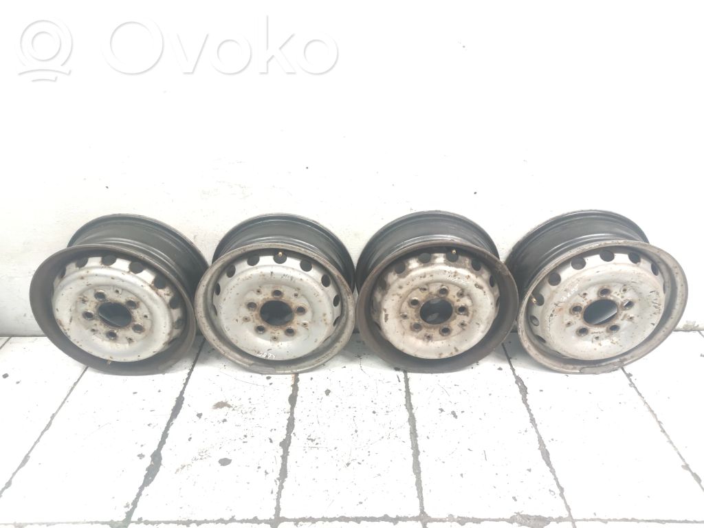 Mercedes-Benz Sprinter W901 W902 W903 W904 Llanta de acero R15 