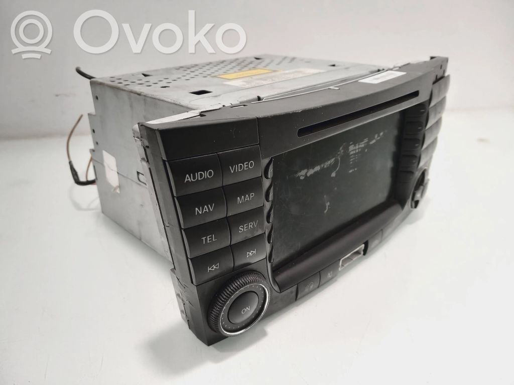 Mercedes-Benz E W211 Panel / Radioodtwarzacz CD/DVD/GPS 