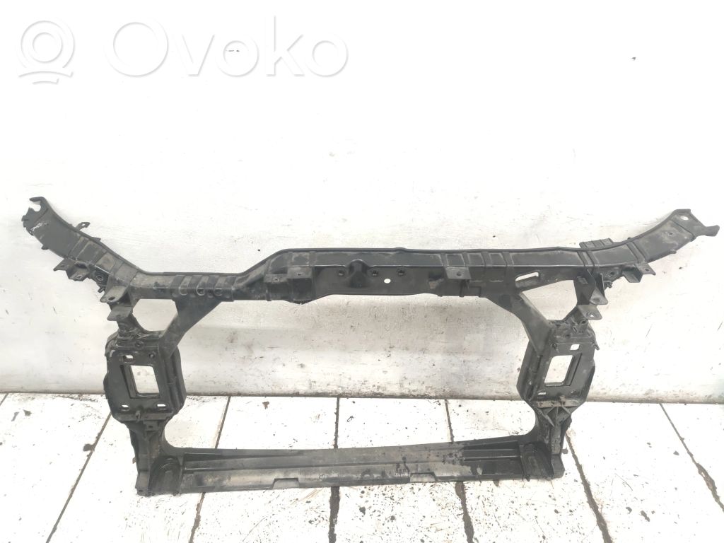 Audi A4 S4 B8 8K Pas przedni 