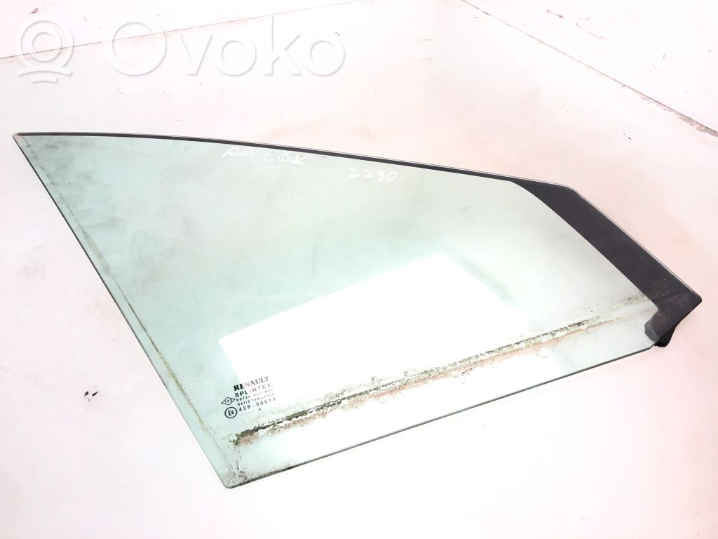 Renault Scenic II -  Grand scenic II Ventanilla de ventilación de la puerta delantera cuatro puertas 