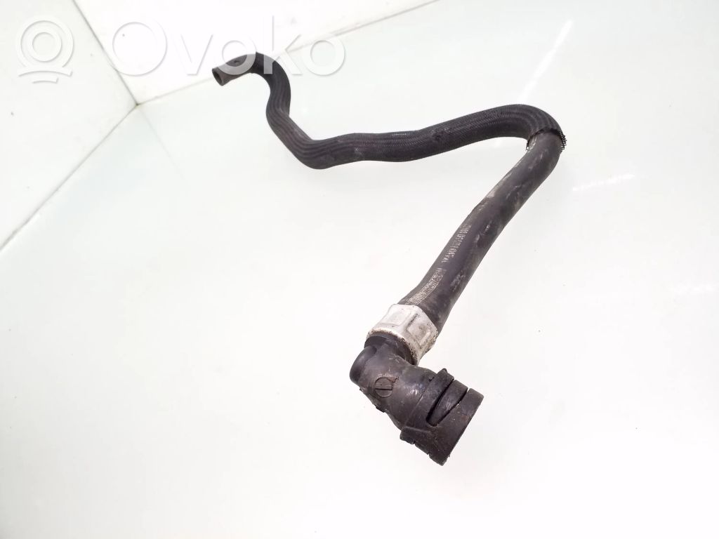Volvo XC90 Engine coolant pipe/hose 