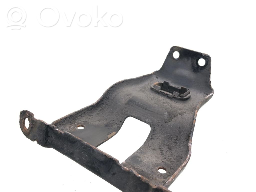 BMW 1 E81 E87 Alte piese compartiment motor 