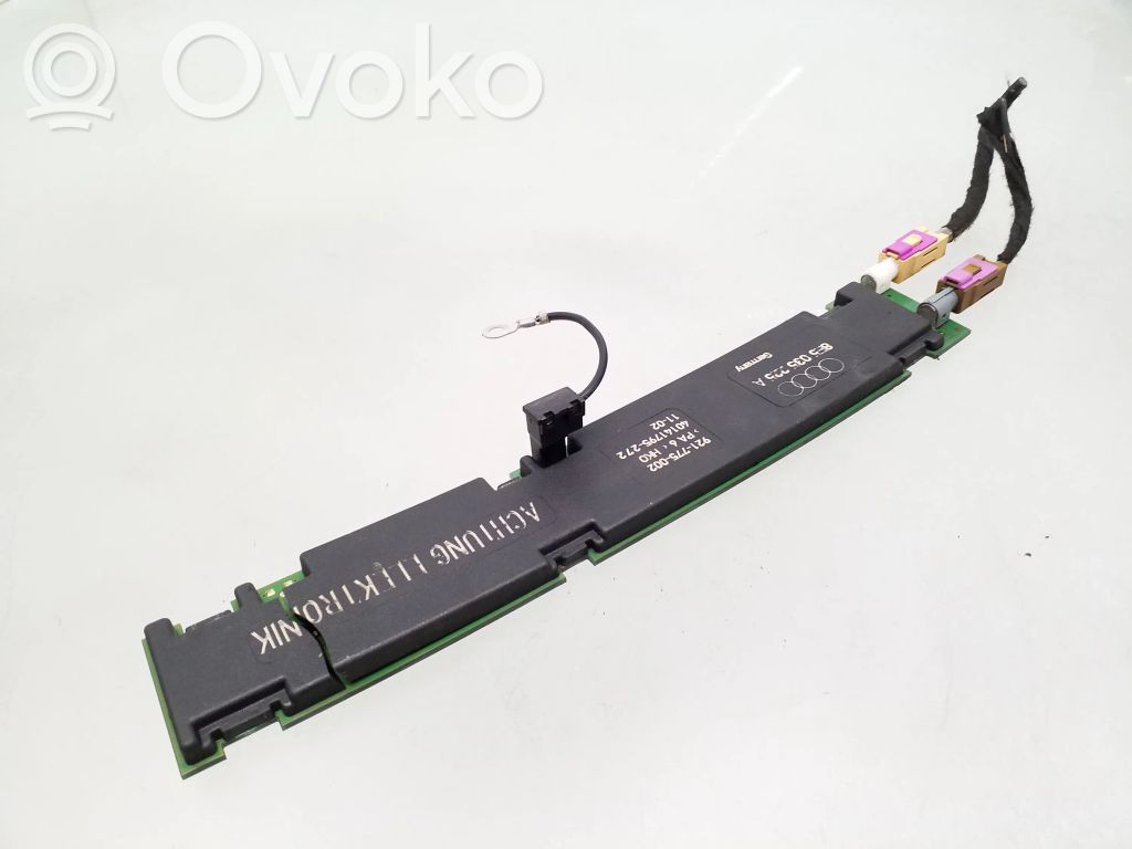Audi A4 S4 B6 8E 8H Pystyantennivahvistin 