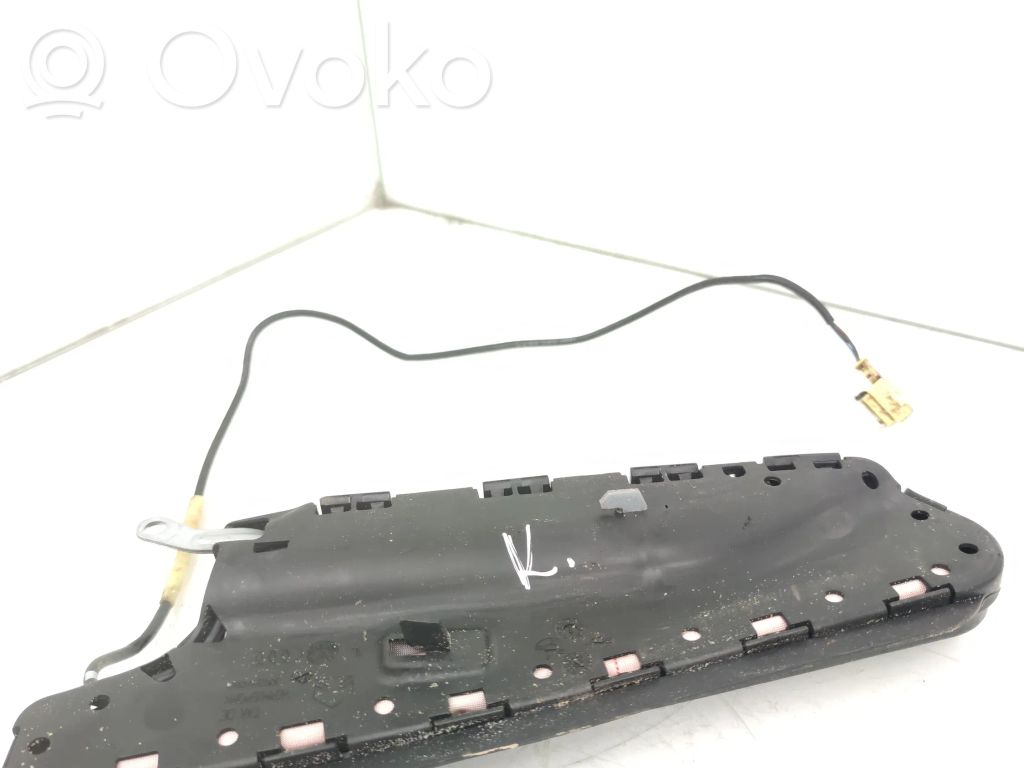 Volkswagen PASSAT B6 Airbag scaun 