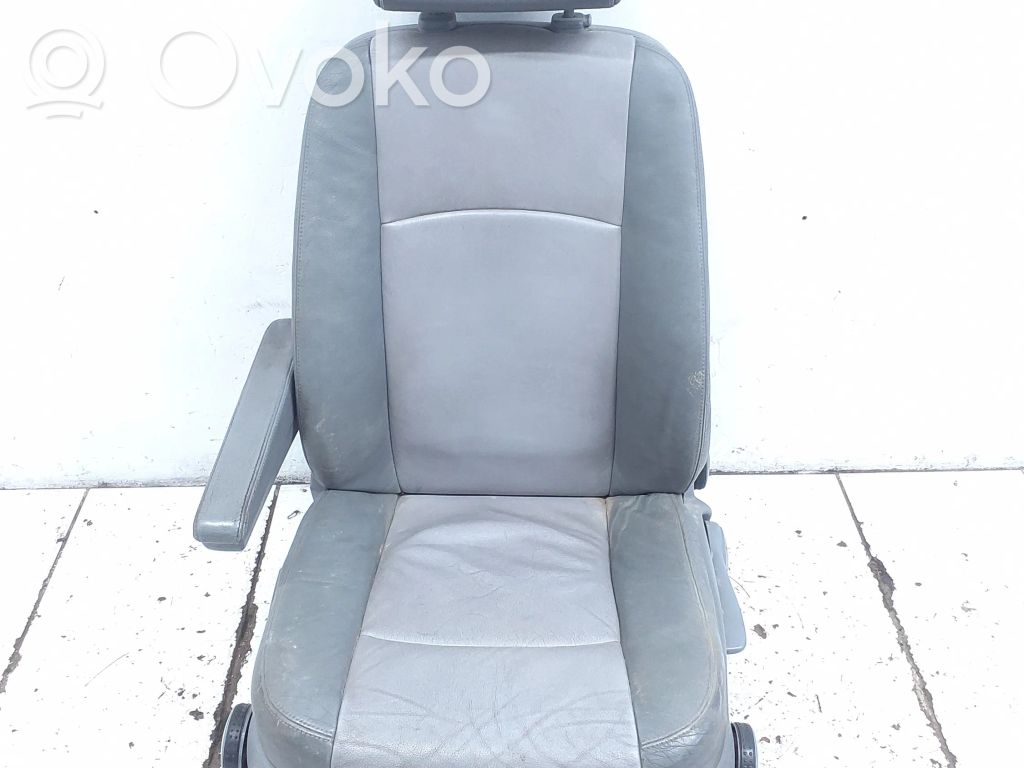 Mercedes-Benz Vito Viano W639 Fotel przedni kierowcy 