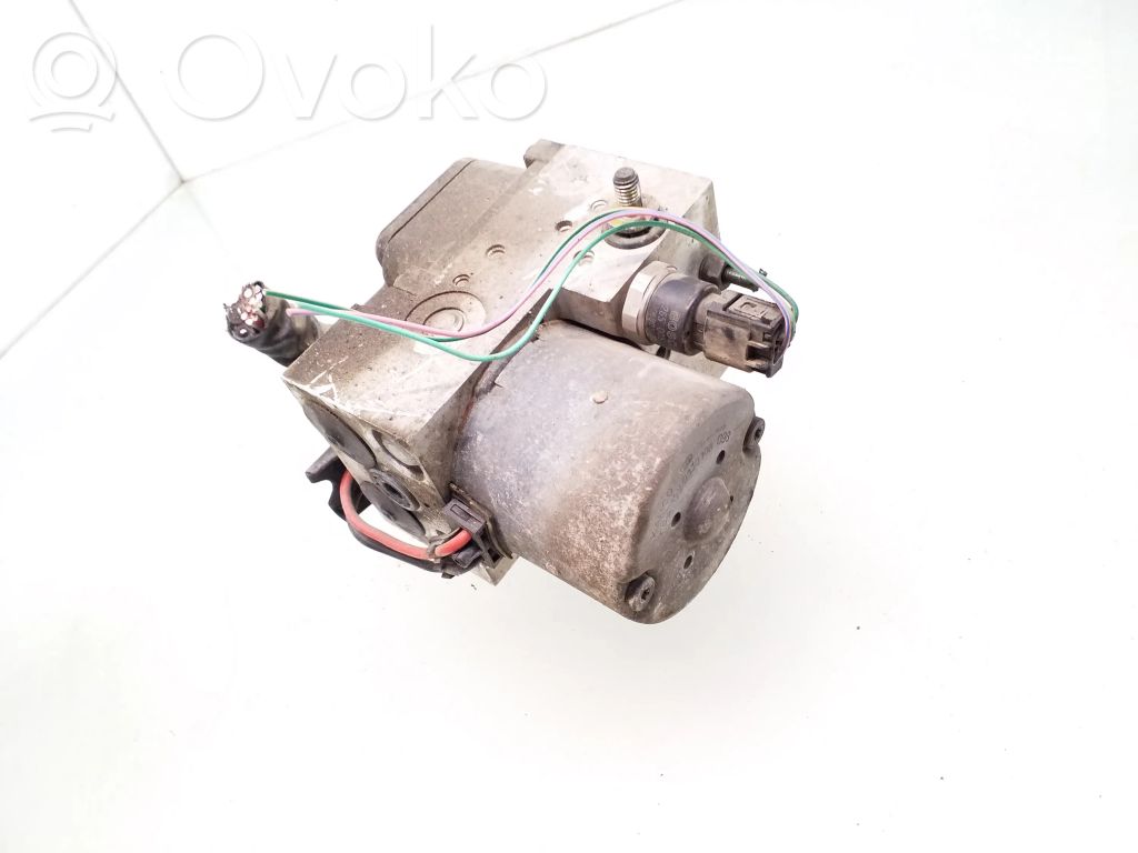 Nissan Primera ABS bloks 