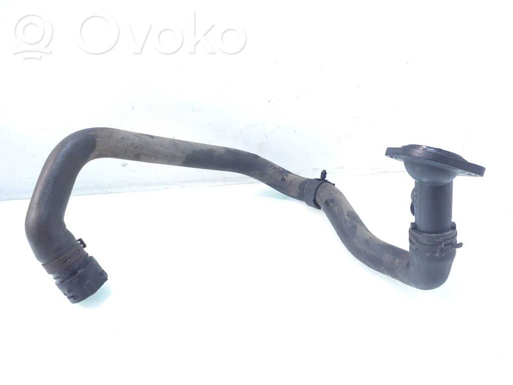 Volkswagen PASSAT B6 Conductă/furtun lichid de răcire motor 