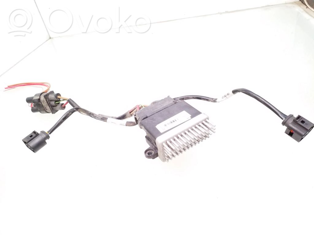 Audi A4 S4 B8 8K Coolant fan relay 