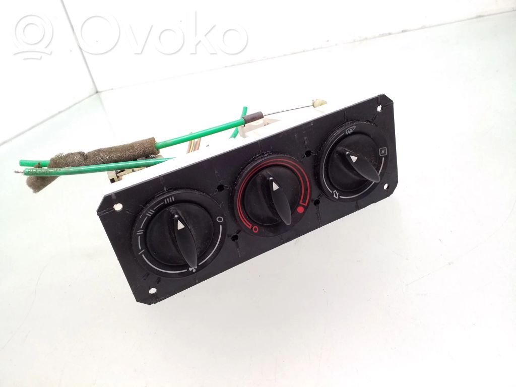 Audi A4 S4 B5 8D Climate control unit 