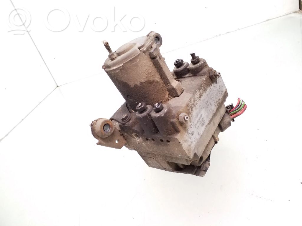 Audi A4 S4 B5 8D ABS Blokas 
