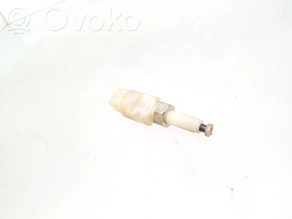 Audi A4 S4 B5 8D Sensor del pedal de embrague 