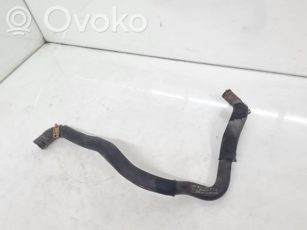 Opel Astra H Tubo flessibile del liquido di raffreddamento del motore 