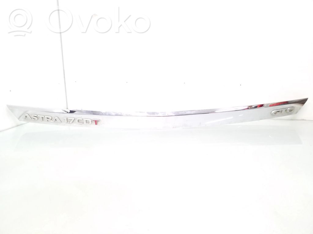 Poszycie / Tapicerka tylnej klapy bagażnika   13223918