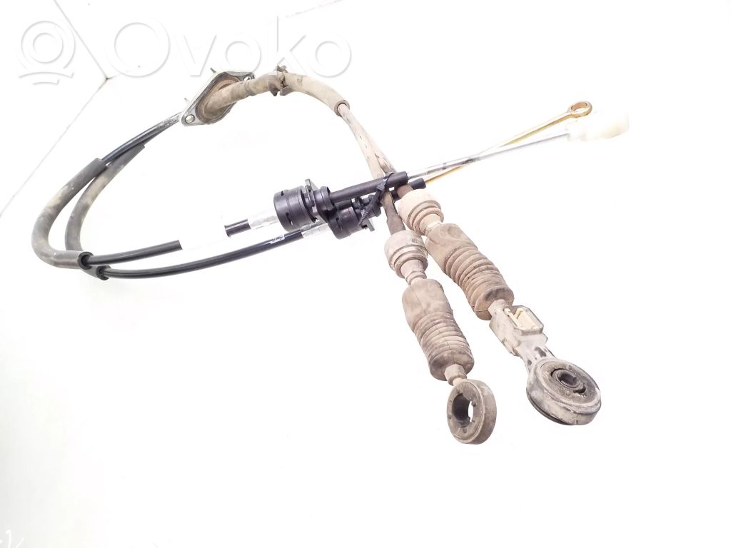 Volvo S60 Gear shift cable linkage 