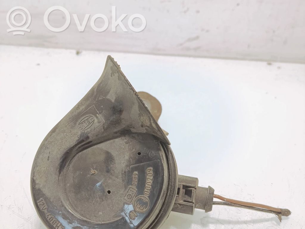 Volkswagen PASSAT B6 Horn signal 