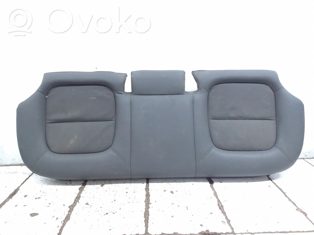 Volvo V70 Rear seat 