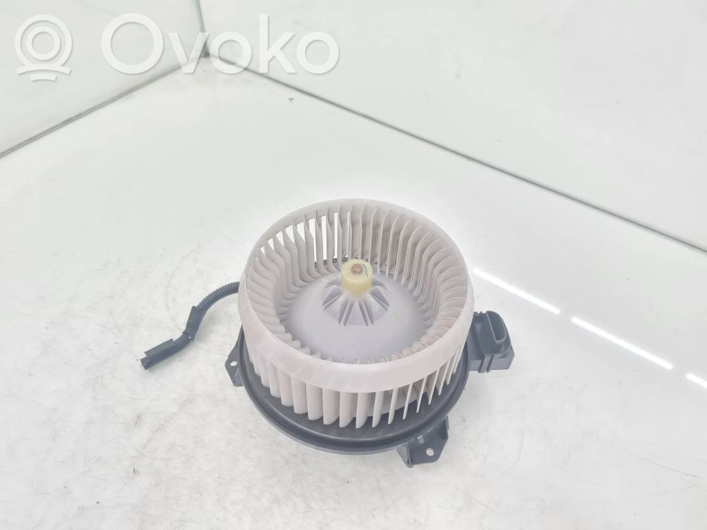 Toyota GT 86 Pečiuko ventiliatorius/ putikas 