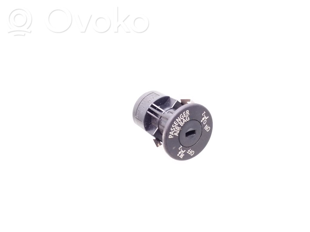 BMW 5 E60 E61 Passenger airbag on/off switch 