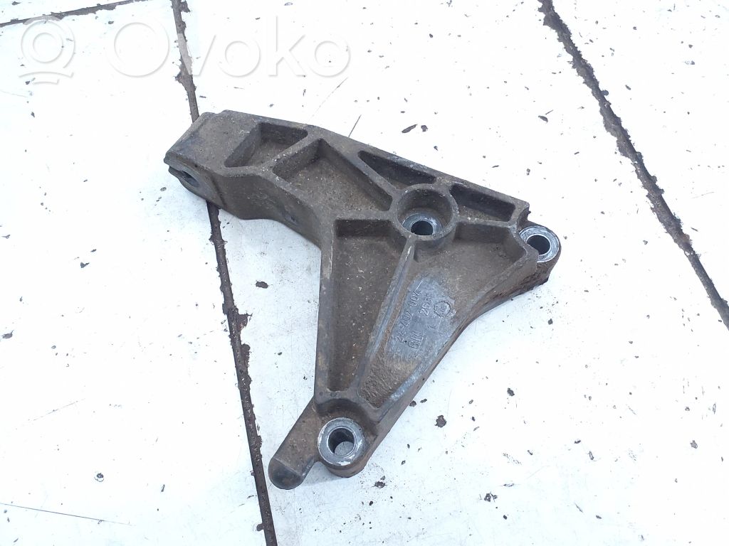 Opel Zafira A Gearbox mounting bracket 