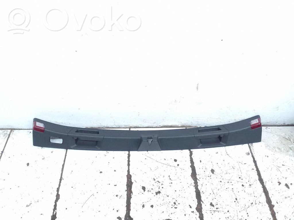 Mercedes-Benz E W212 Rivestimento portellone posteriore/bagagliaio