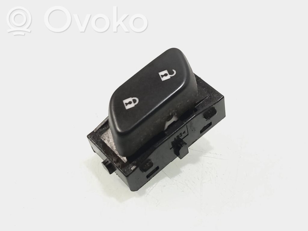 Central locking switch button   22899704