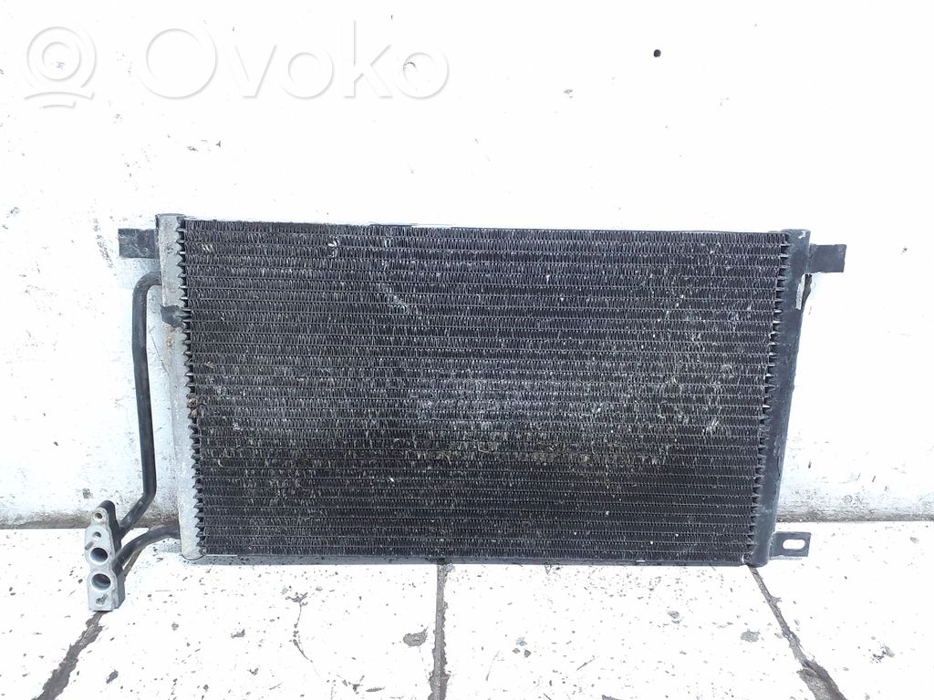 Radiateur condenseur de climatisation