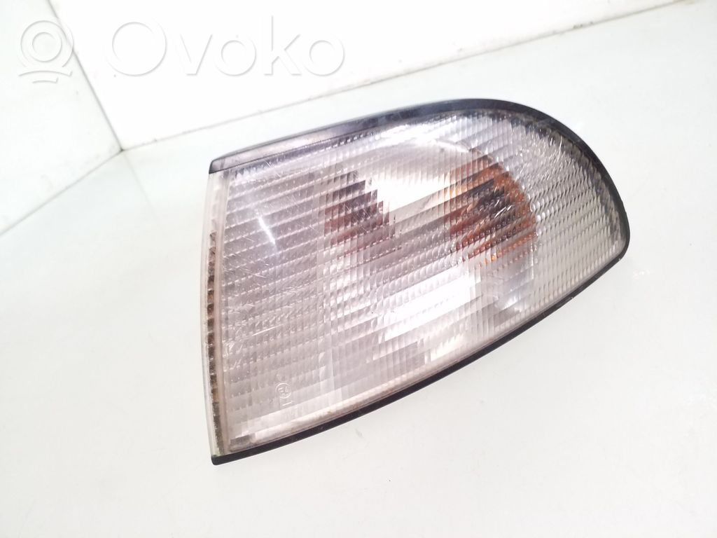 Audi A4 S4 B5 8D Frontblinker 