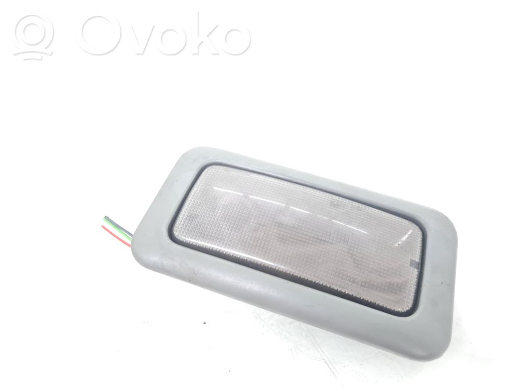 Opel Vivaro Lampka podsufitki tylna 