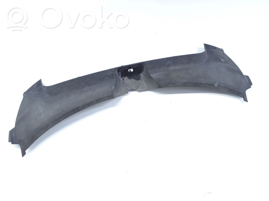 Mască radiator   4F0807081
