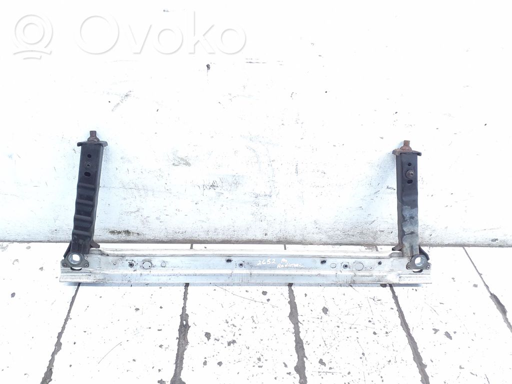 Renault Megane III Panou suport inferior radiator 