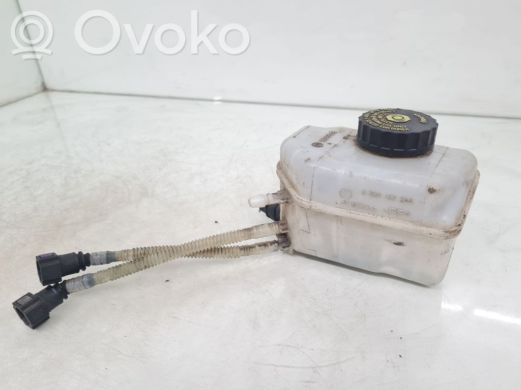 Opel Corsa E Jarrunestesäiliö 