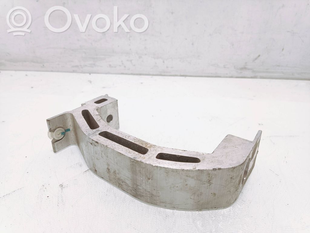Base (soporte)   31681596,P9191016,2516A5902