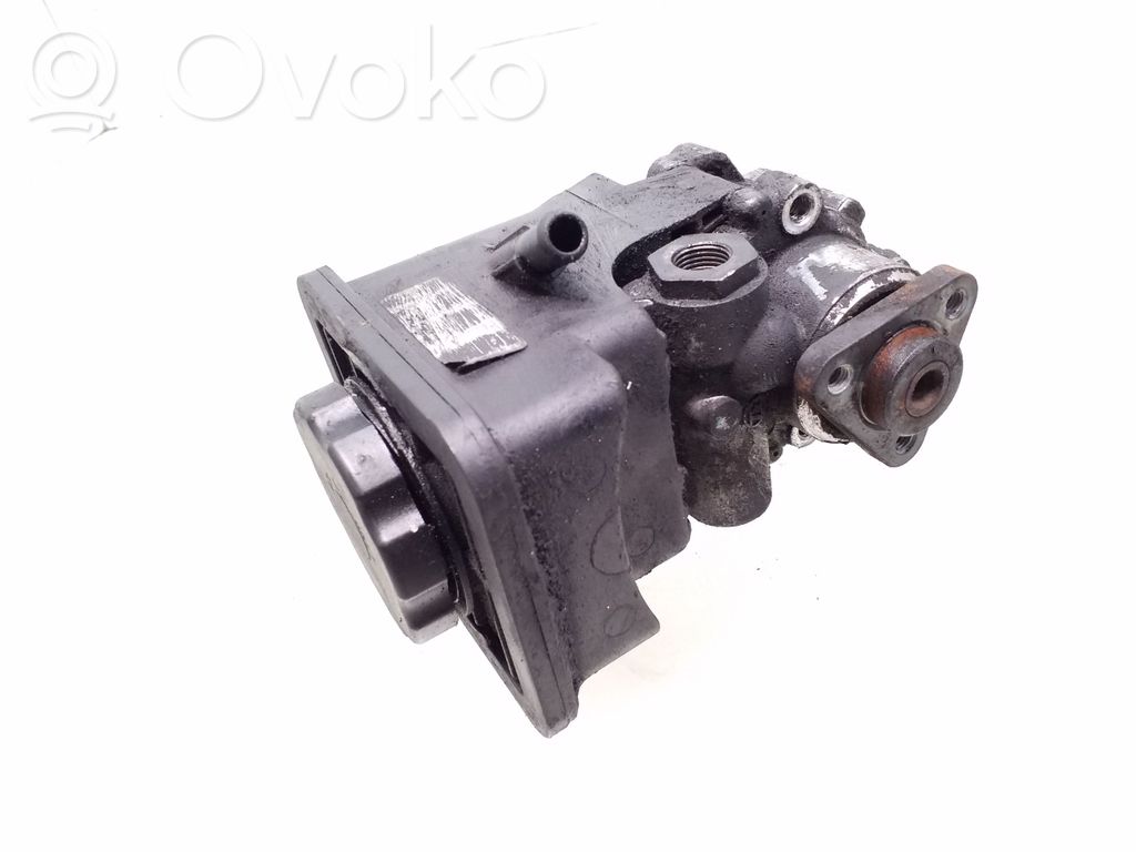 BMW 3 E46 Vairo stiprintuvo siurblys 