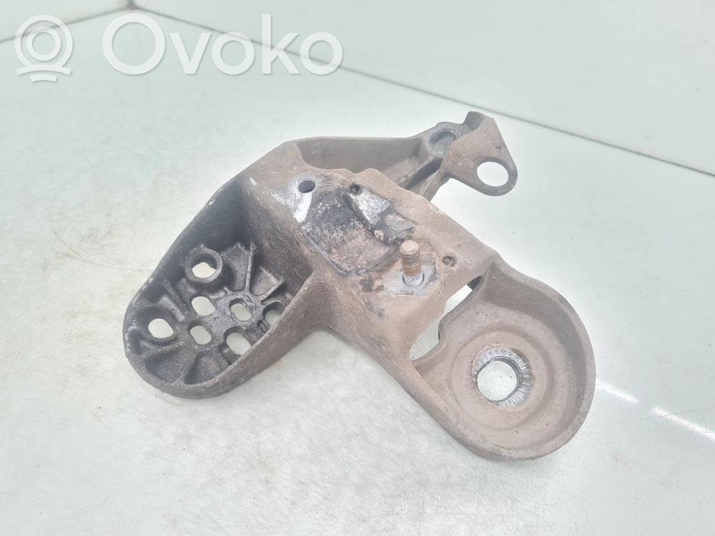 Audi A6 S6 C5 4B Engine mounting bracket 