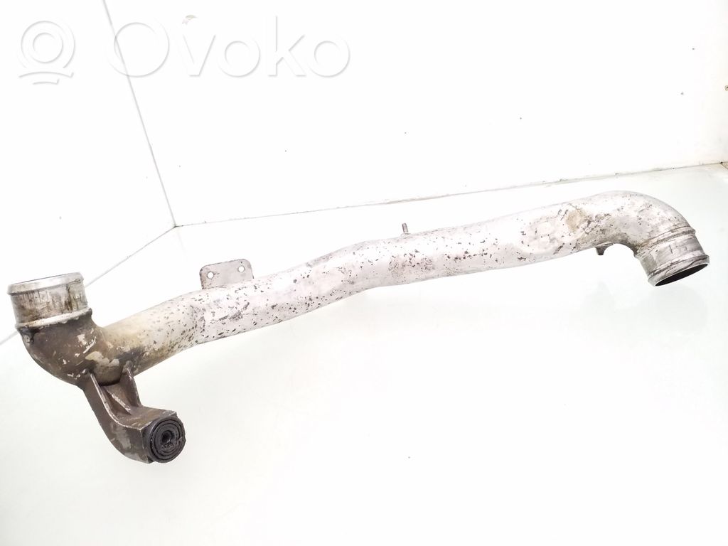 Volkswagen PASSAT B6 Intercooler hose/pipe 