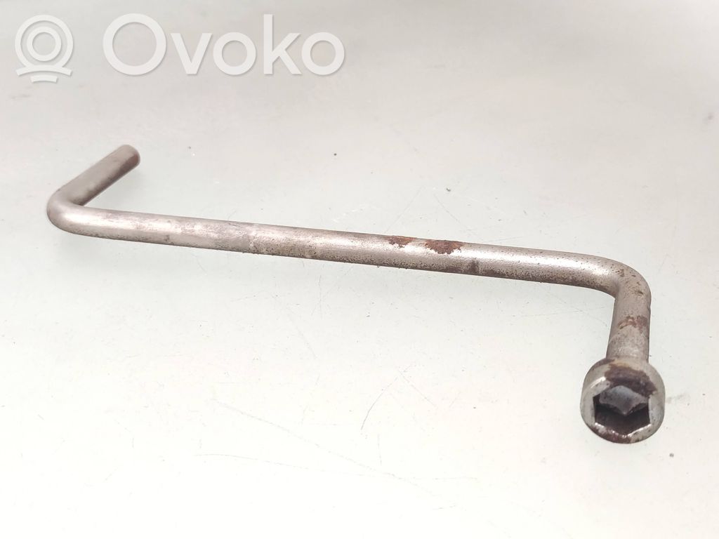 BMW 7 E65 E66 Wheel nut wrench 